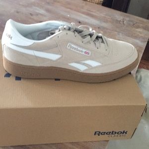 Brand new Reebok classic men’s tennis shoes.